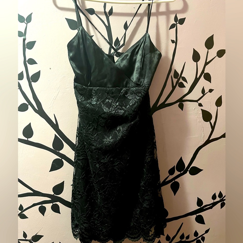 Xoxo black satin and lace women’s size 7 cocktail dress short